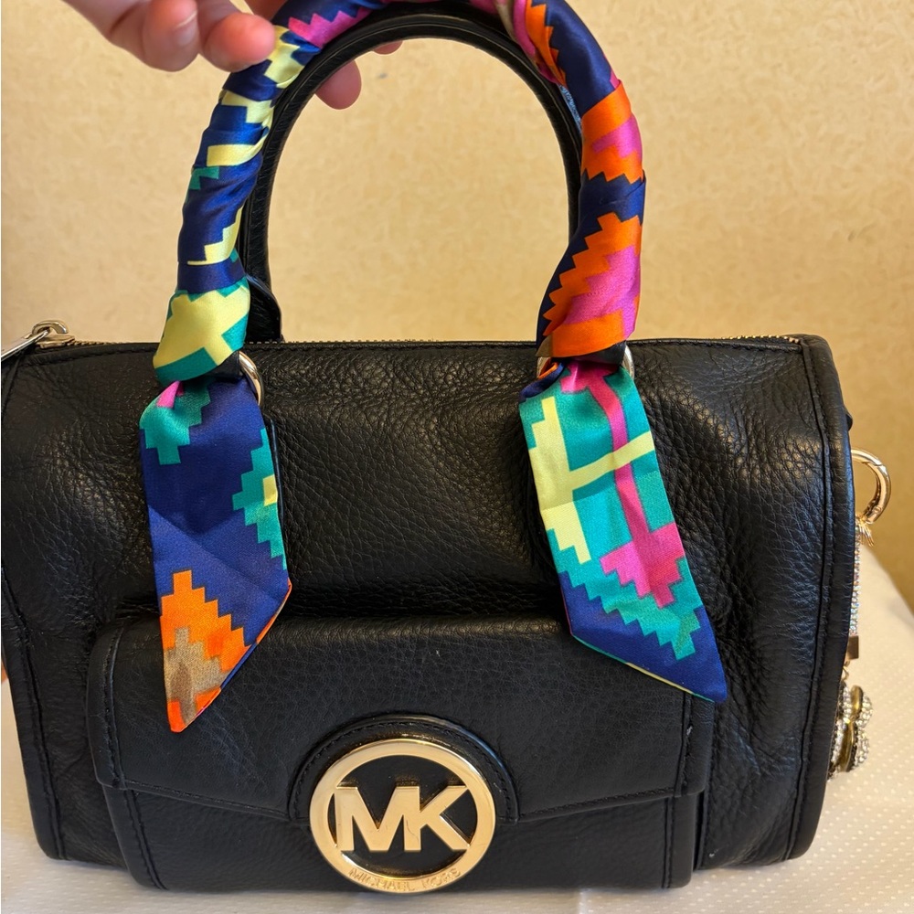 Michael Kors Black Leather Boston bag